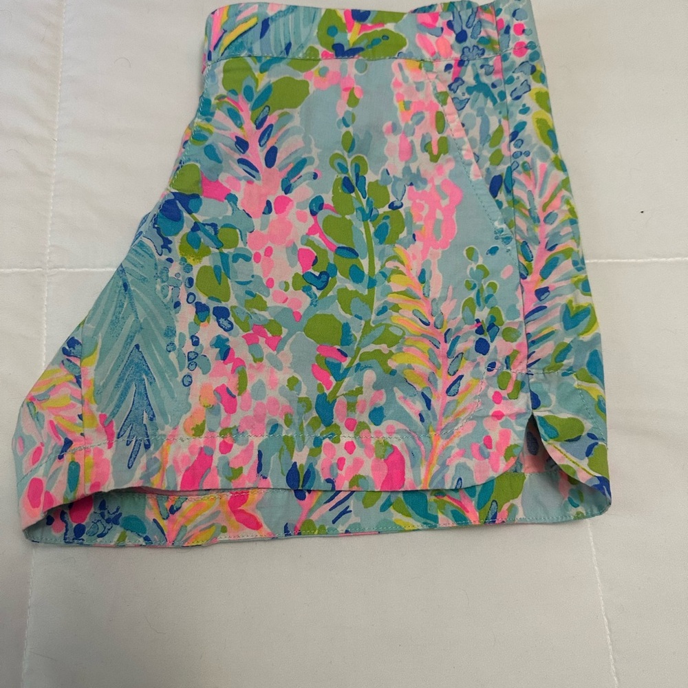 Lilly Pulitzer Vibrant Tropical Print Shorts